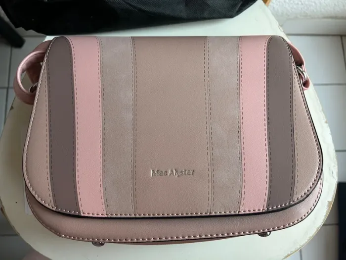 Sac à main couleur taupe - photo numéro 2