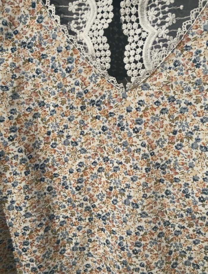 Blouse fleurie femme - photo numéro 2