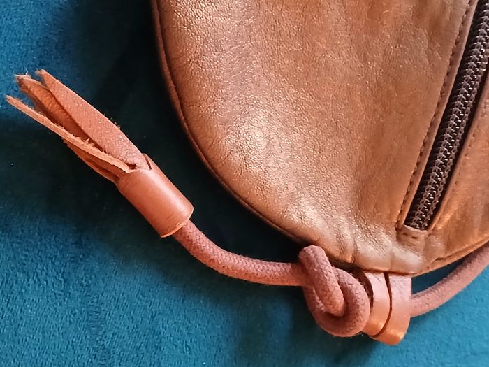 Mini sac rond en cuir cuivré doré EZ - photo numéro 7