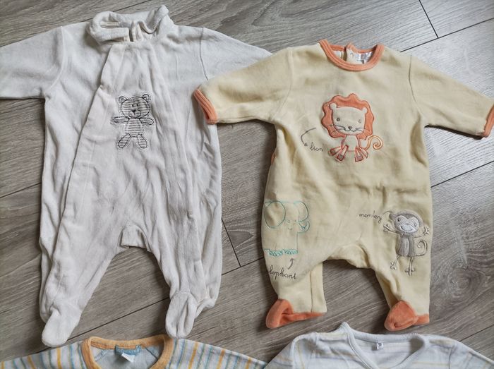 Lot 4 pyjamas 1 mois - photo numéro 3