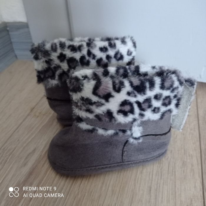 Chaussons léopard bébé