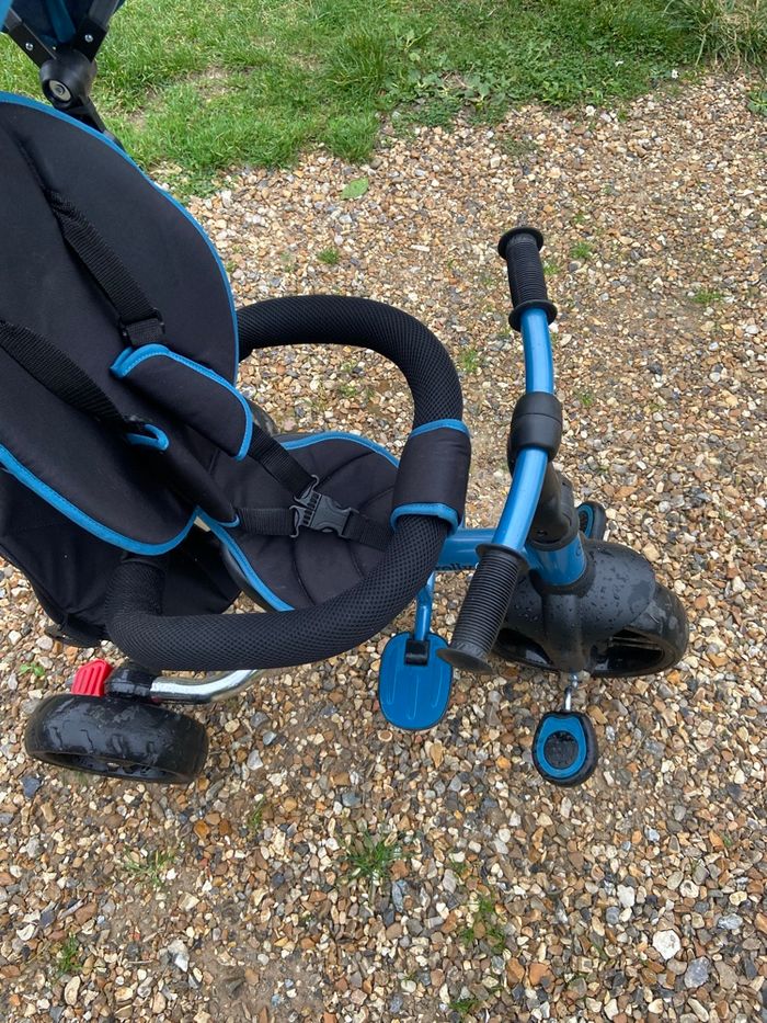 Tricycle Strolly Compact Yvolution - photo numéro 6