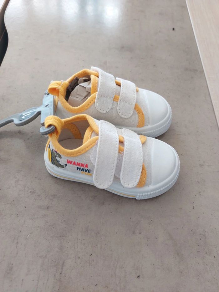 Chaussures / In Extenso / Taille 18 - photo numéro 2