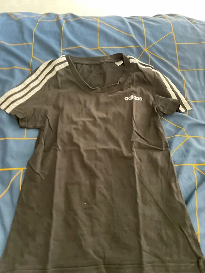 Teeshirt adidas