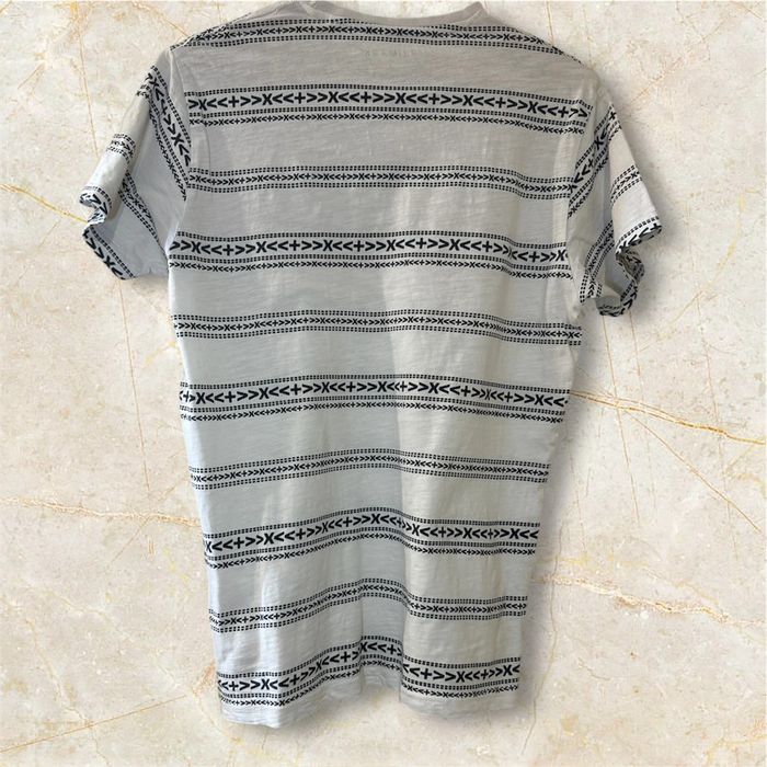 Teeshirt - photo numéro 3