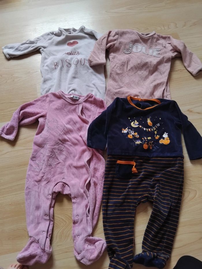 Lot pyjamas 18 mois