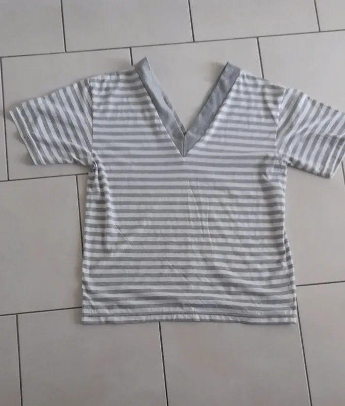 T-shirt taille 42/44