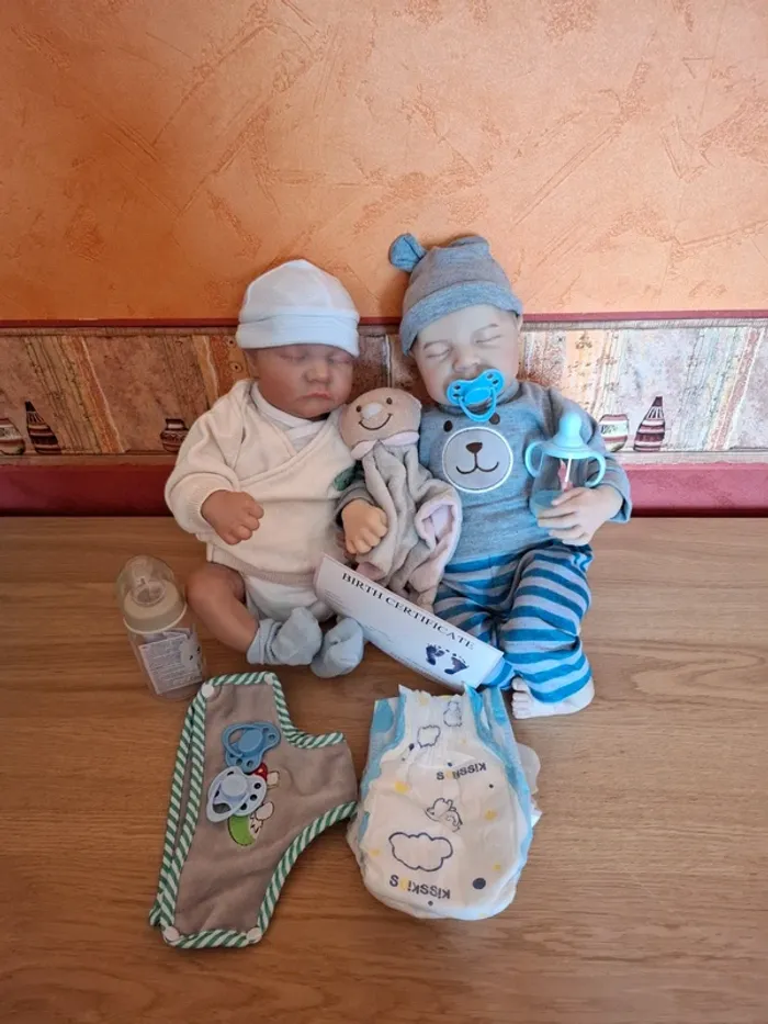 2 poupons style reborn