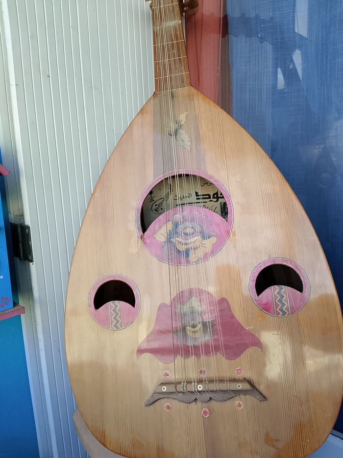 instrument de musique orientale : OUD SAOUDIEN - photo numéro 2