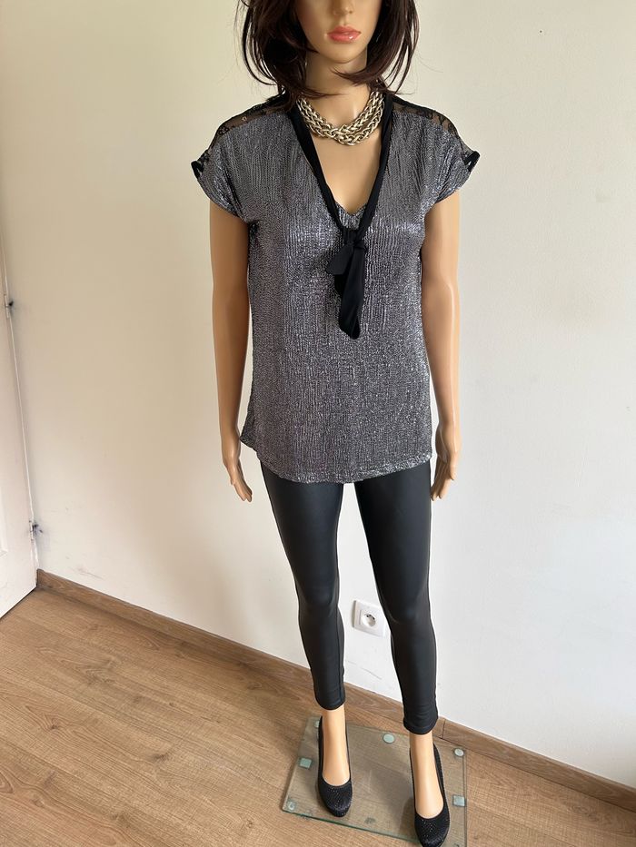 Haut argenté et noir à manches courtes Morgan taille XS jamais porté - photo numéro 3