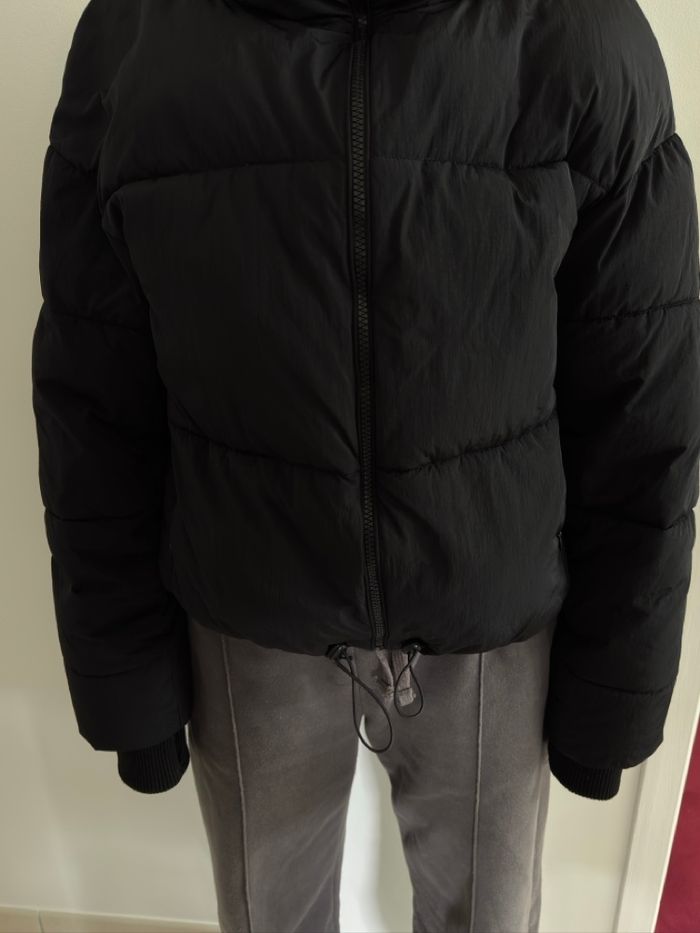 Doudoune femme Zara noire xs  hiver