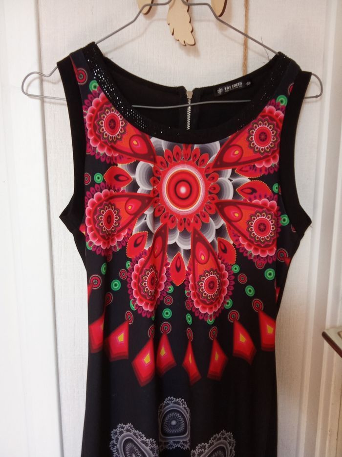 Robe mi saison été taille S/M motif fleur, rouge, noire - photo numéro 3