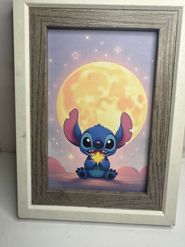 Affiche stitch lune