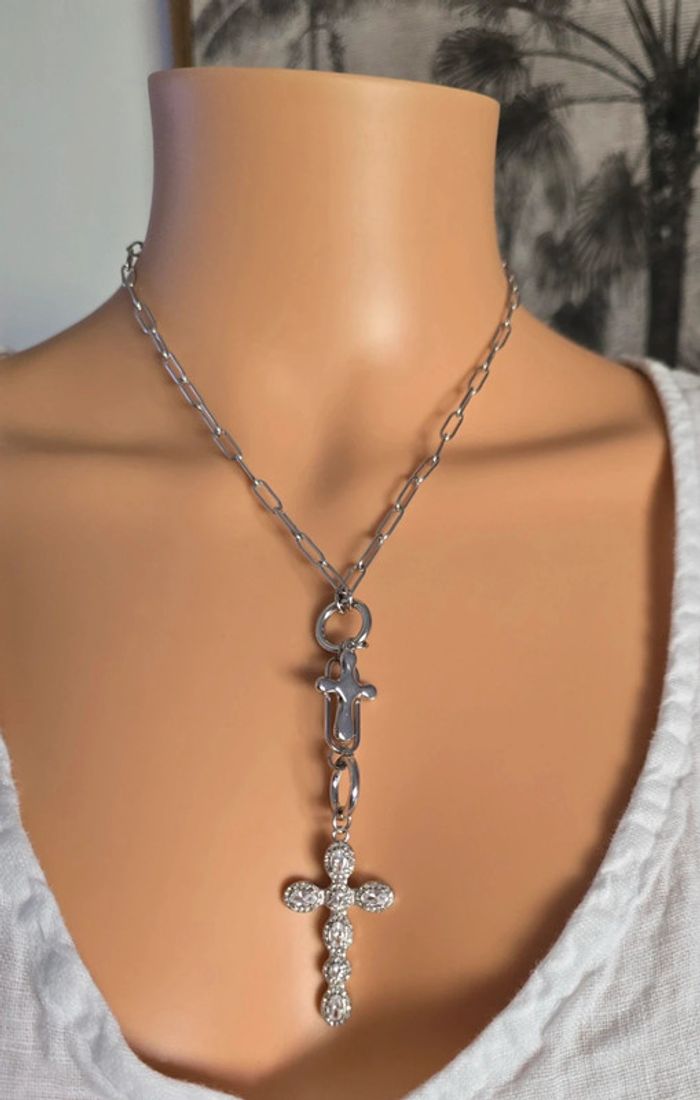 Collier croix argenté