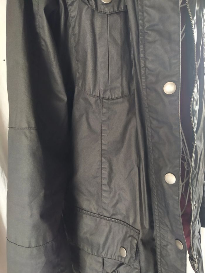 Veste longue noire effet huilé - photo numéro 4