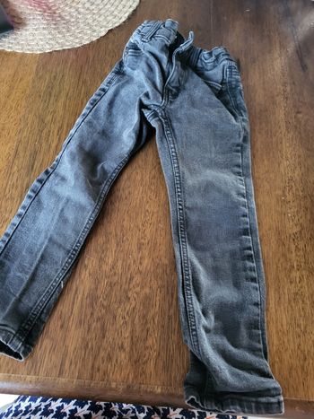 Jeans noir 4 ans