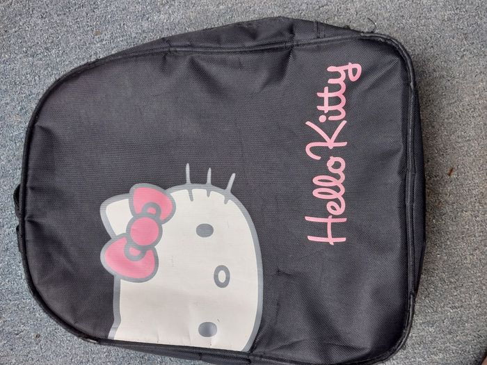 Sac à dos Hello Kit noir