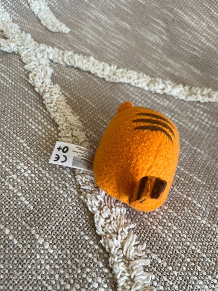 Tsum tsum petit modèle 9cm Disney Nicotoy tigrou orange très bon état - photo numéro 3