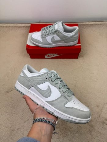 Nike Dunk Low Grey Corduroy Neuf Taille 44,5