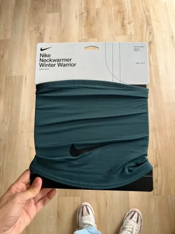 Nike Neckwarmer Winter Warrior Football Taille Unique