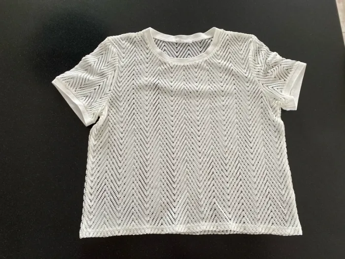 T-shirt ajouré blanc taille 42
