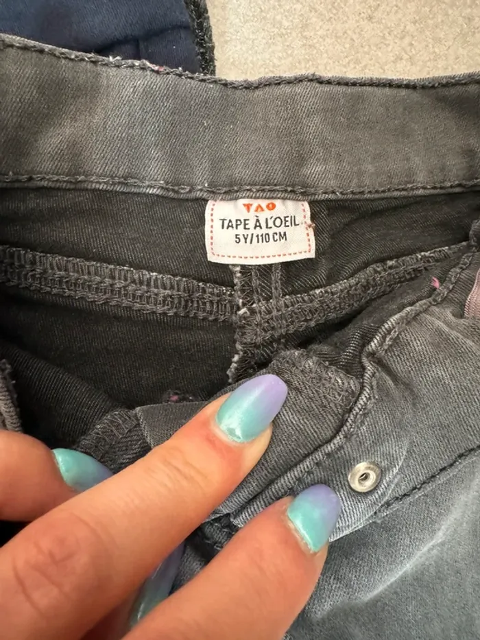 Lot de 8 pantalons - 2 jupes - 1 veste - 1 tee shirt - photo numéro 13
