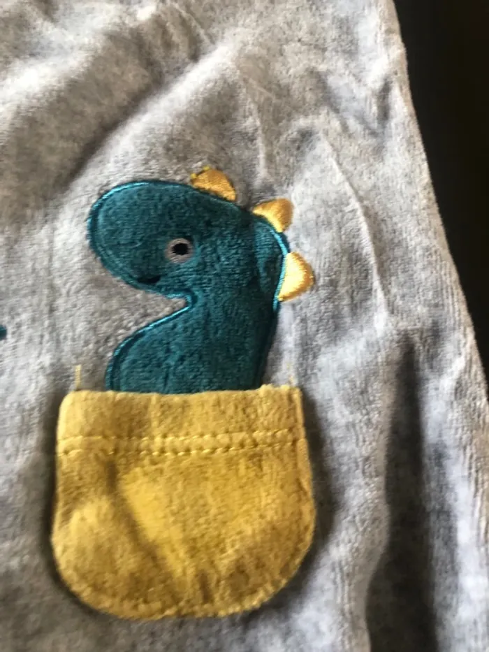 Pyjama 6 mois dinosaures - photo numéro 3