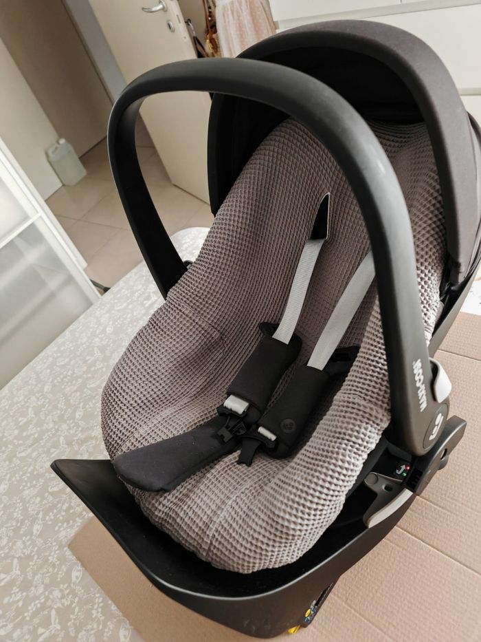🚗 Maxi-Cosi Pebble 360 + Base FamilyFix 360 + 2 housses