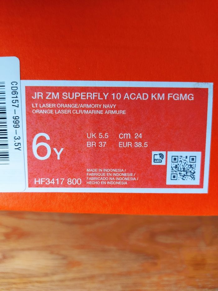Crampons Nike T 38.5 - photo numéro 8