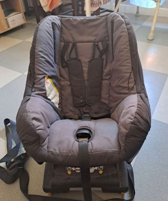 Siege auto isofix