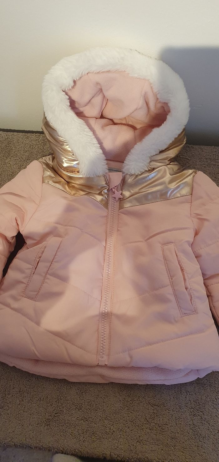 Lot vêtements fille 9mois - photo numéro 7