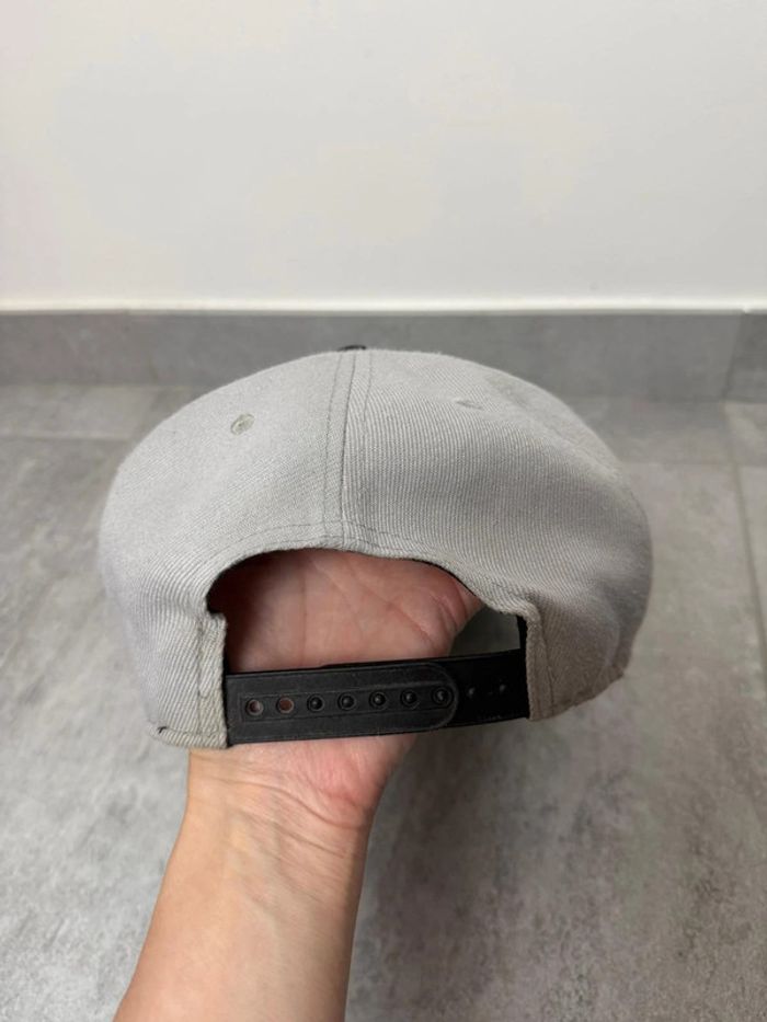 Casquette Obey grise et verte super état - photo numéro 3