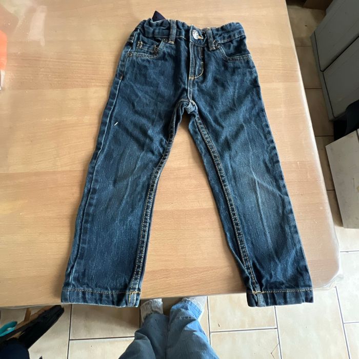 Jeans réglable à la taille