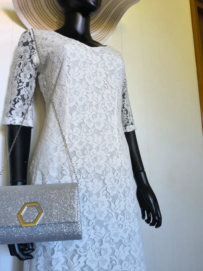 Robe en dentelle blanche 100 846 - photo numéro 2