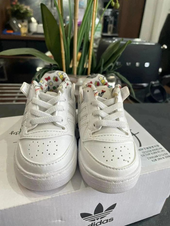 Basket fille adidas hello kitty - photo numéro 3