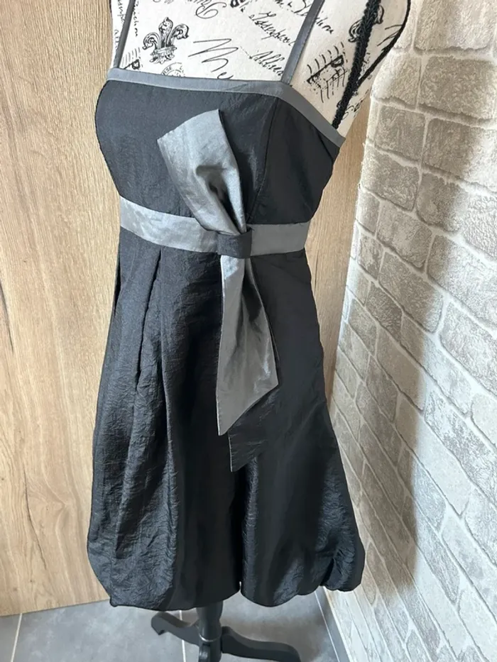 Robe de cocktail taille 38 - photo numéro 2