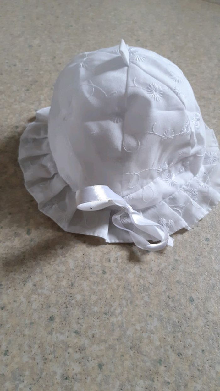 Chapeau fille 3 mois - photo numéro 2