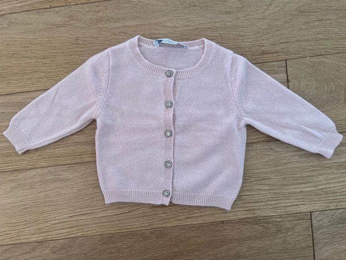 Gilet 100% cachemire fille très bon état taille 6 mois oscar et Valentine