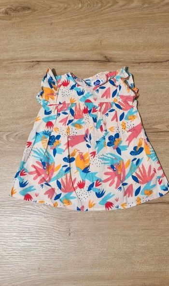 Robe 6 mois neuve