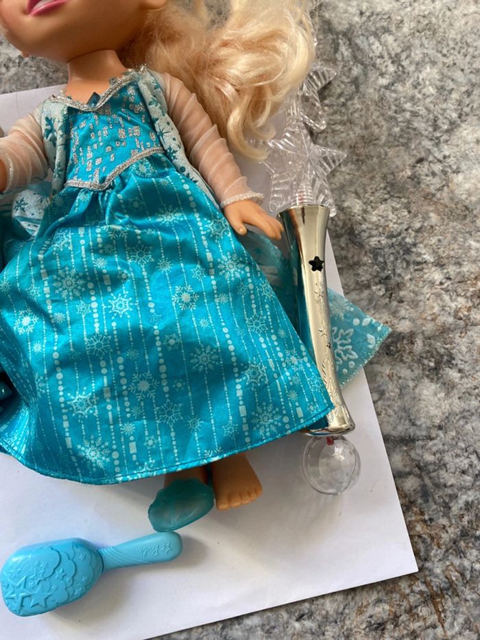 poupee Disney jakks pacific Elsa - photo numéro 2