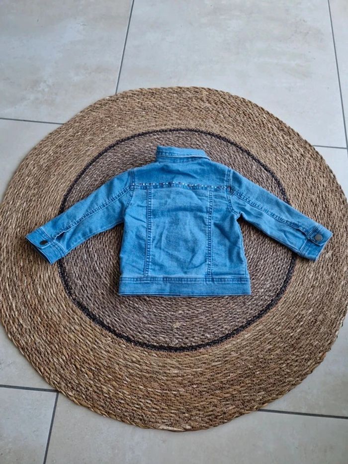 Jolie veste taille 18 mois - photo numéro 2