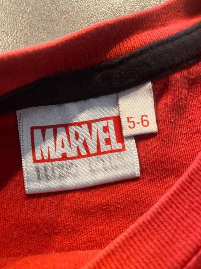 T-shirt longues manches Desigual Spiderman/Iron Man taille 5/6 ans - photo numéro 4