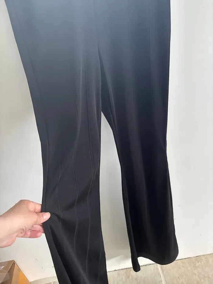Pantalon patte d’éléphant SHEIN taille 36 - photo numéro 2