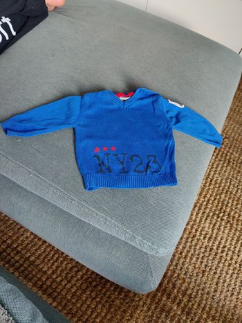 Pull bleu 6 mois marque PikOuic