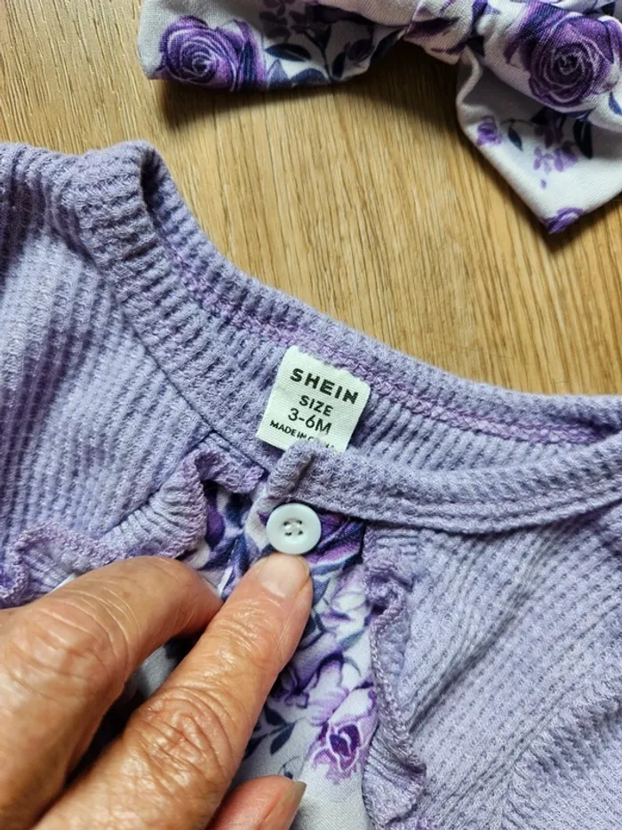 Robe et pyjama avec son bandeau bébé - photo numéro 4