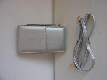 Pochette argentée