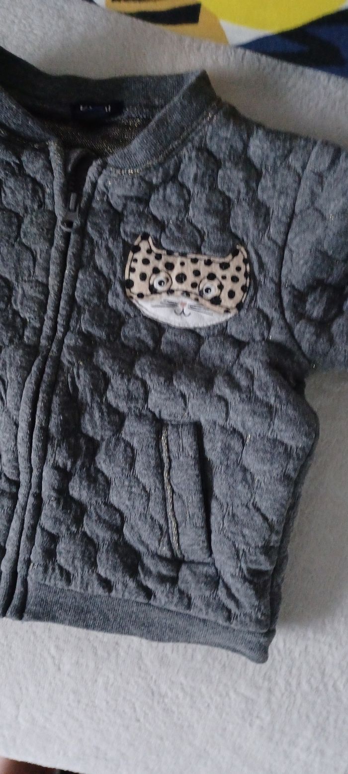 Très belle petite veste bébé fille - photo numéro 2