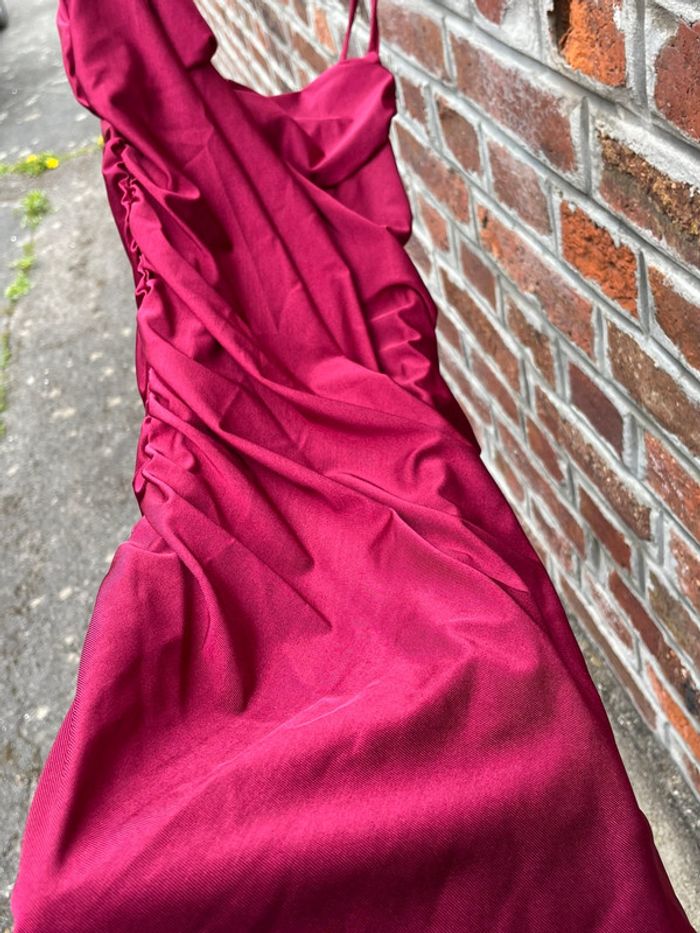 Robe moulante sexy soirée couleur Bordeau/vin - photo numéro 6