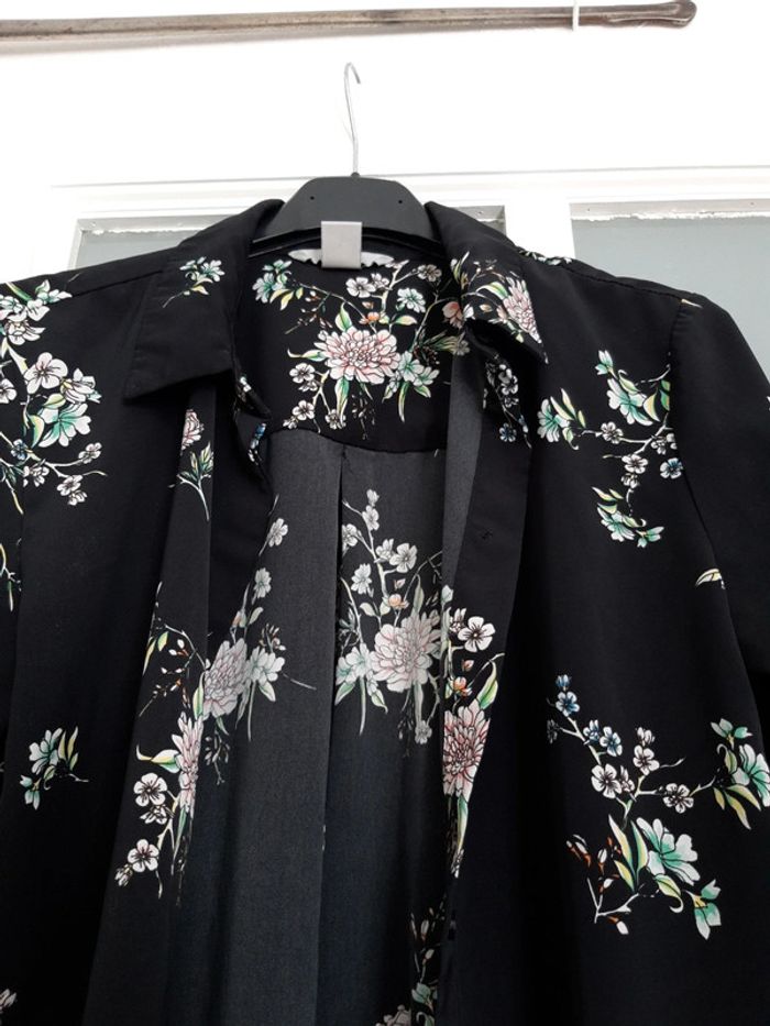 Blouse fuide noire fleurs 34🔴 - photo numéro 5