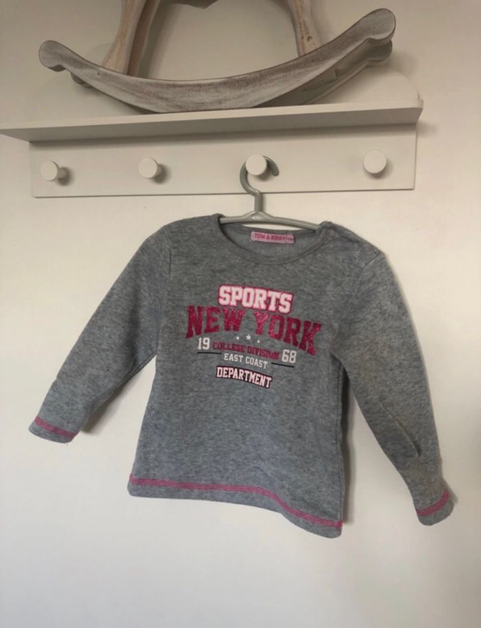 Pull gris sport